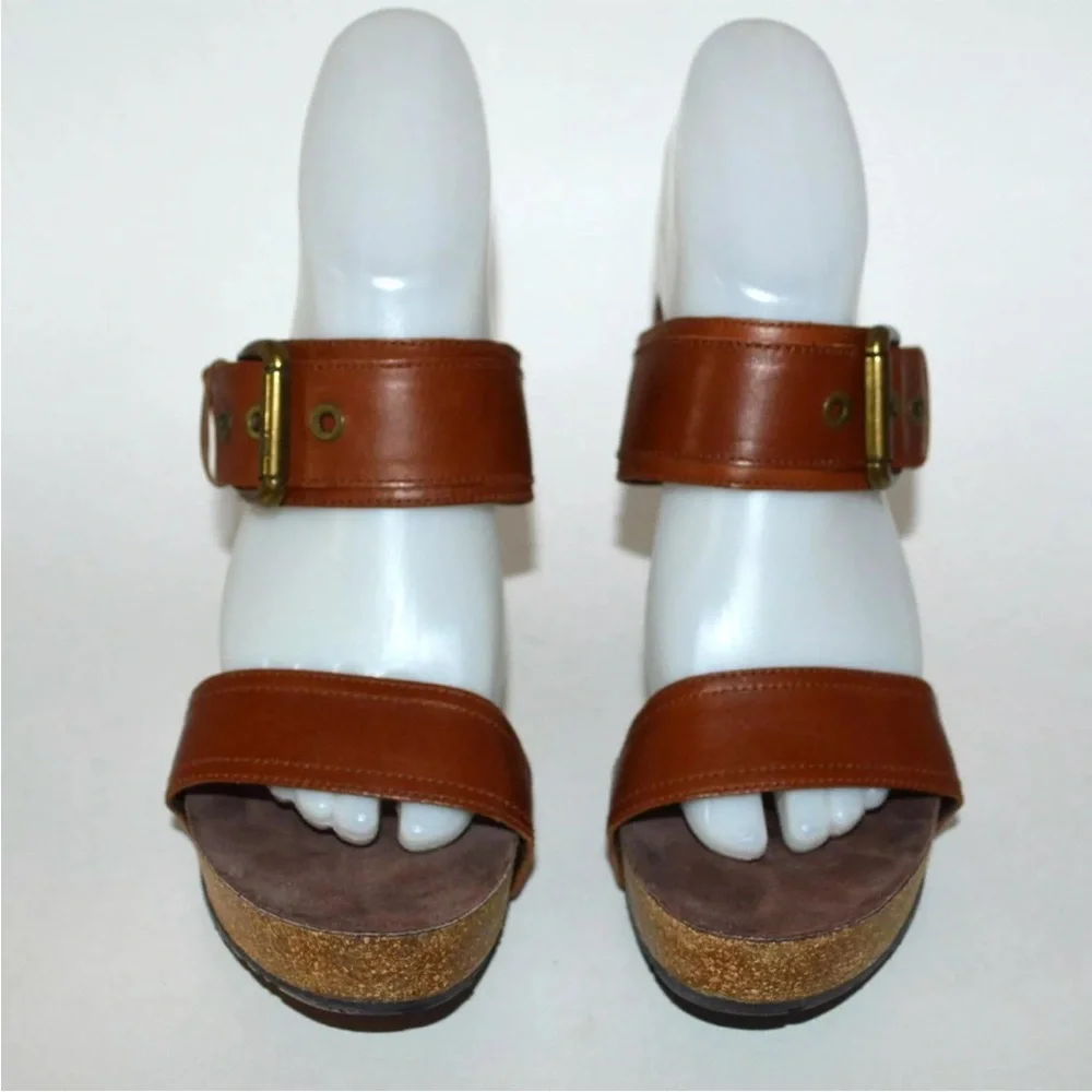 NWOT Donald J Pliner Brown Wedge Sandals